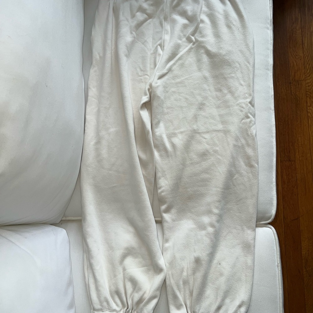 Ayr cream sweatpants joggers size M